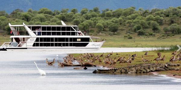 Shayamanzi House Boats